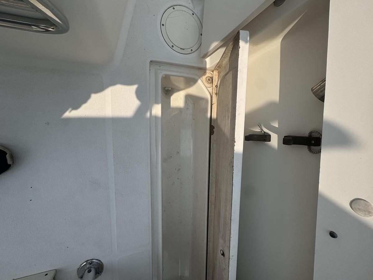 Used 2003 Robalo R230 with a 2022 Suzuki DF250 Outboard