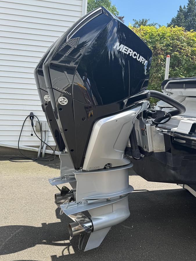 Used 2021 Monterey 305SS
