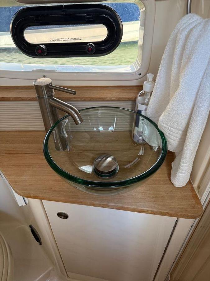 Used 2021 Sea Ray 350 Sundancer Coupe