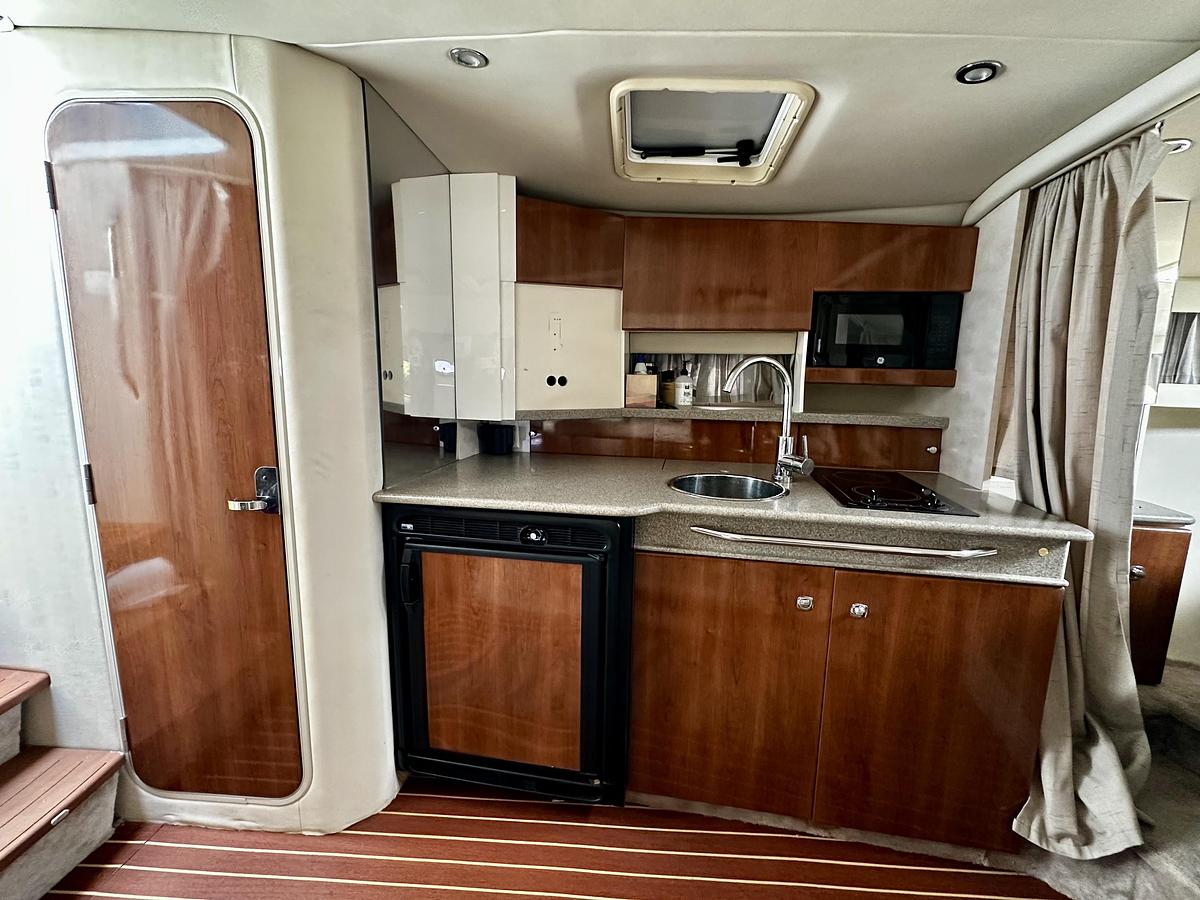 Used 2002 Formula 34PC