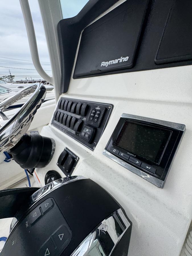Used 2014 Boston Whaler 280 Outrage