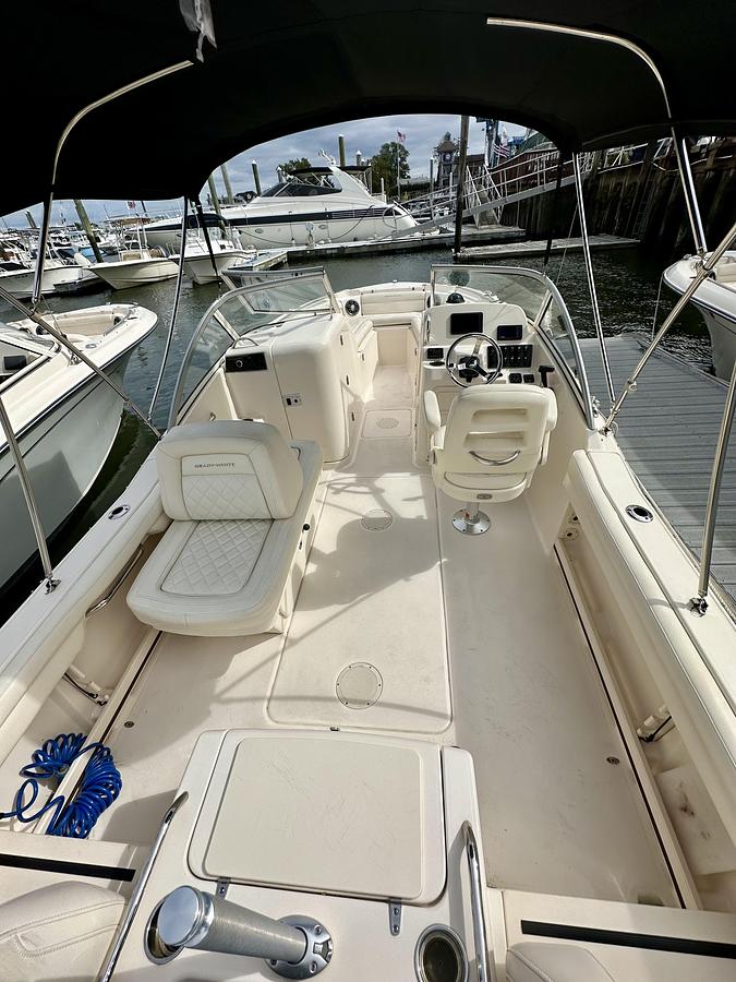 Used 2023 Grady-White 215 Freedom