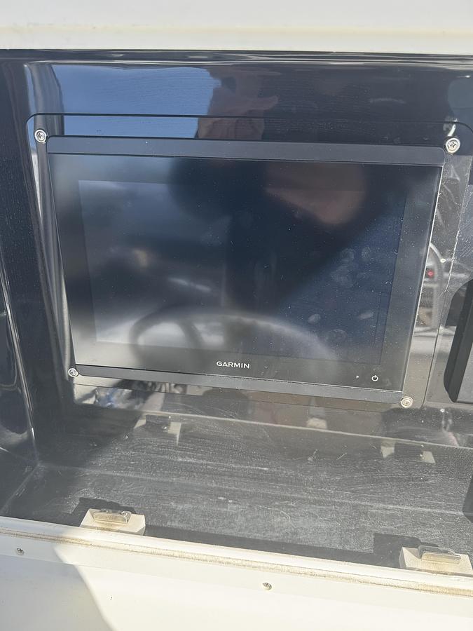 Used 2005 Regulator 24SF Recent Repower