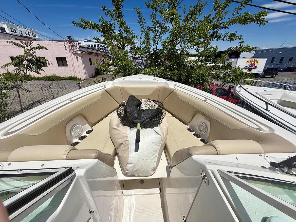 Used 2017 Sailfish 275DC
