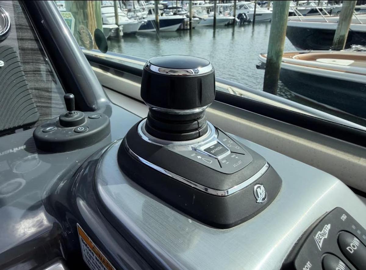 Used 2021 Formula 37PC