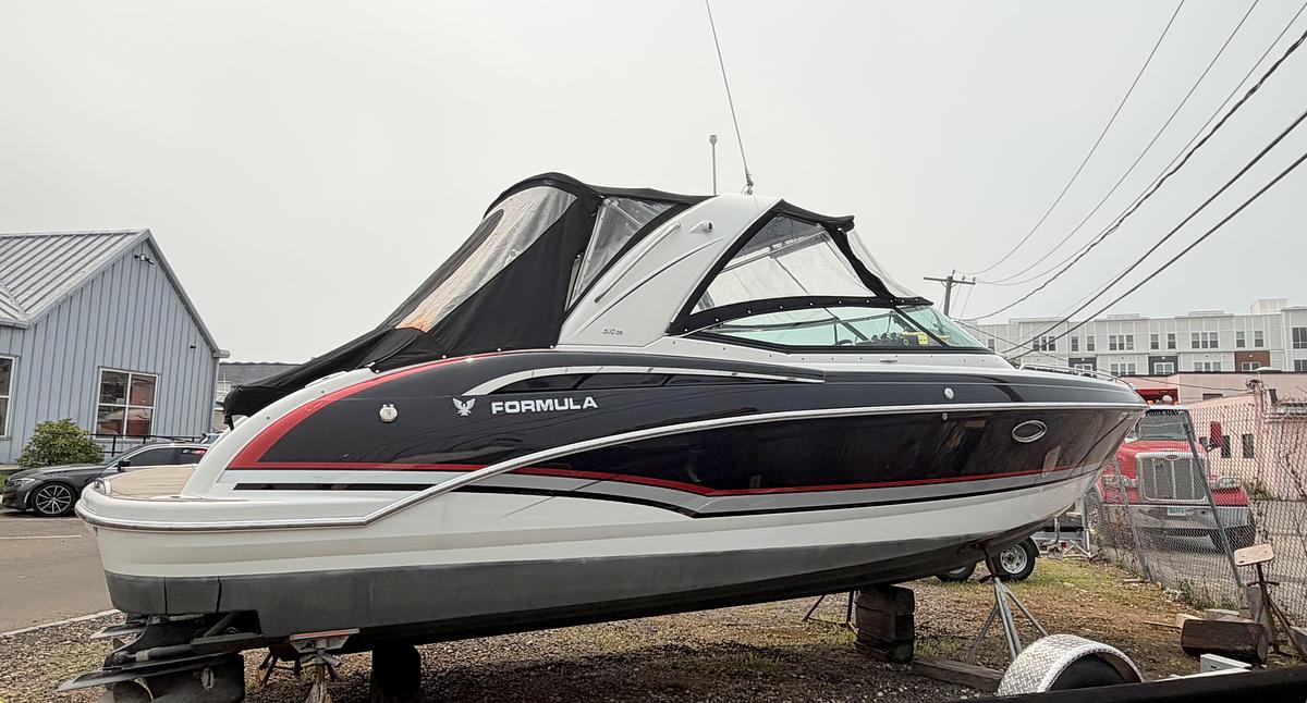 Used 2014 Formula 310 Bowrider