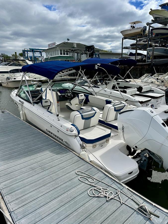 Used 2023 Chaparral 250 OSX