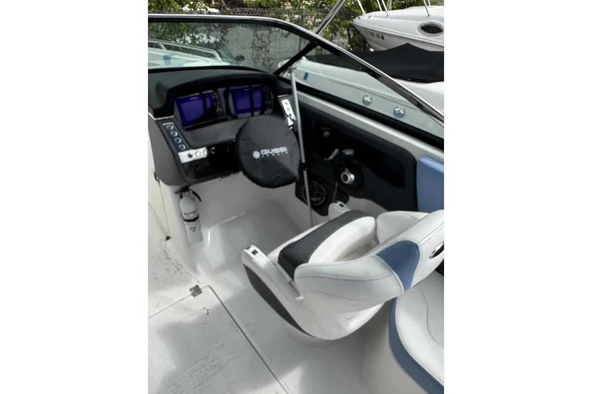 Used 2023 Chaparral 270 OSX