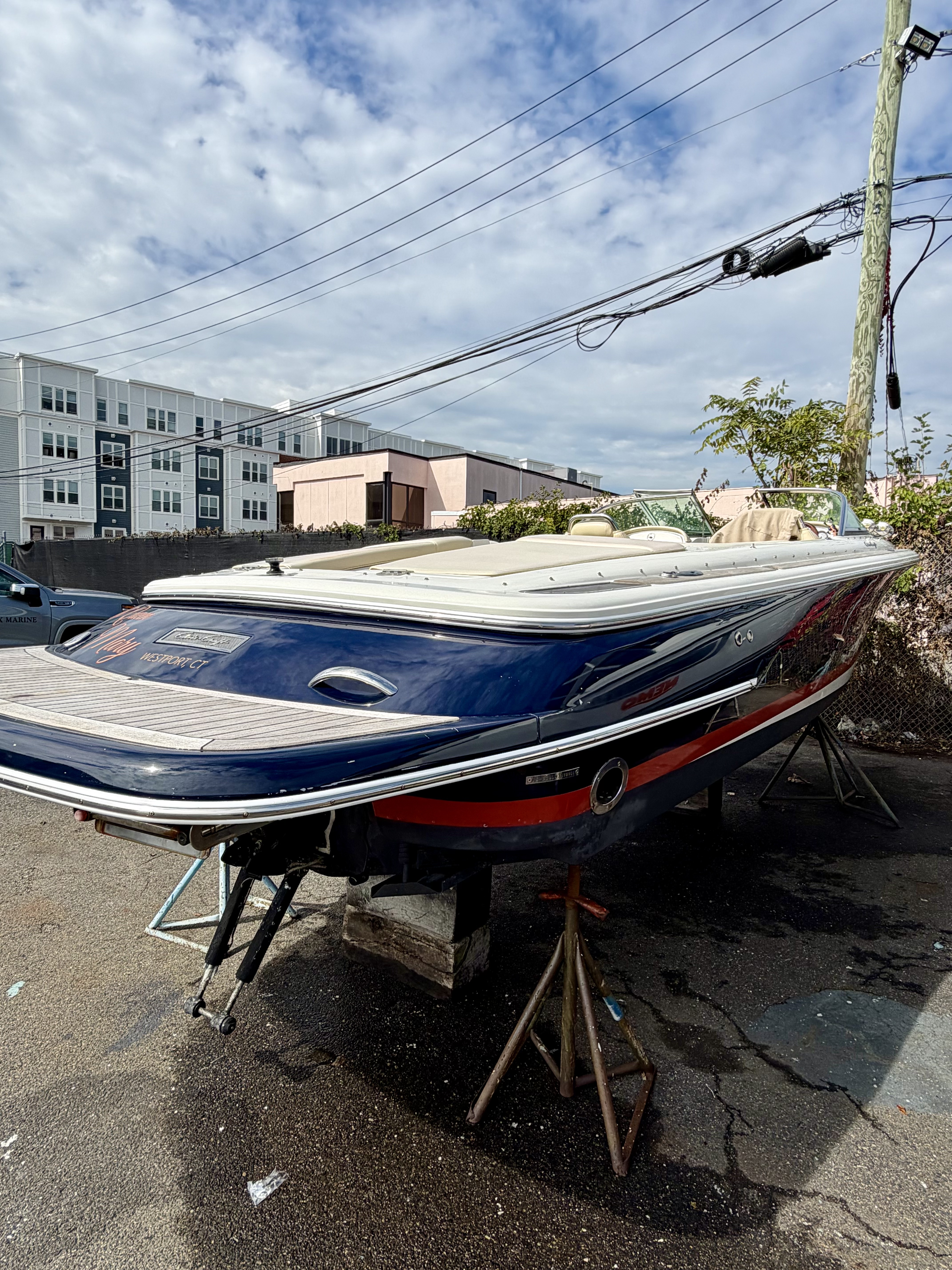 Used 2011 Chris-Craft Launch 25