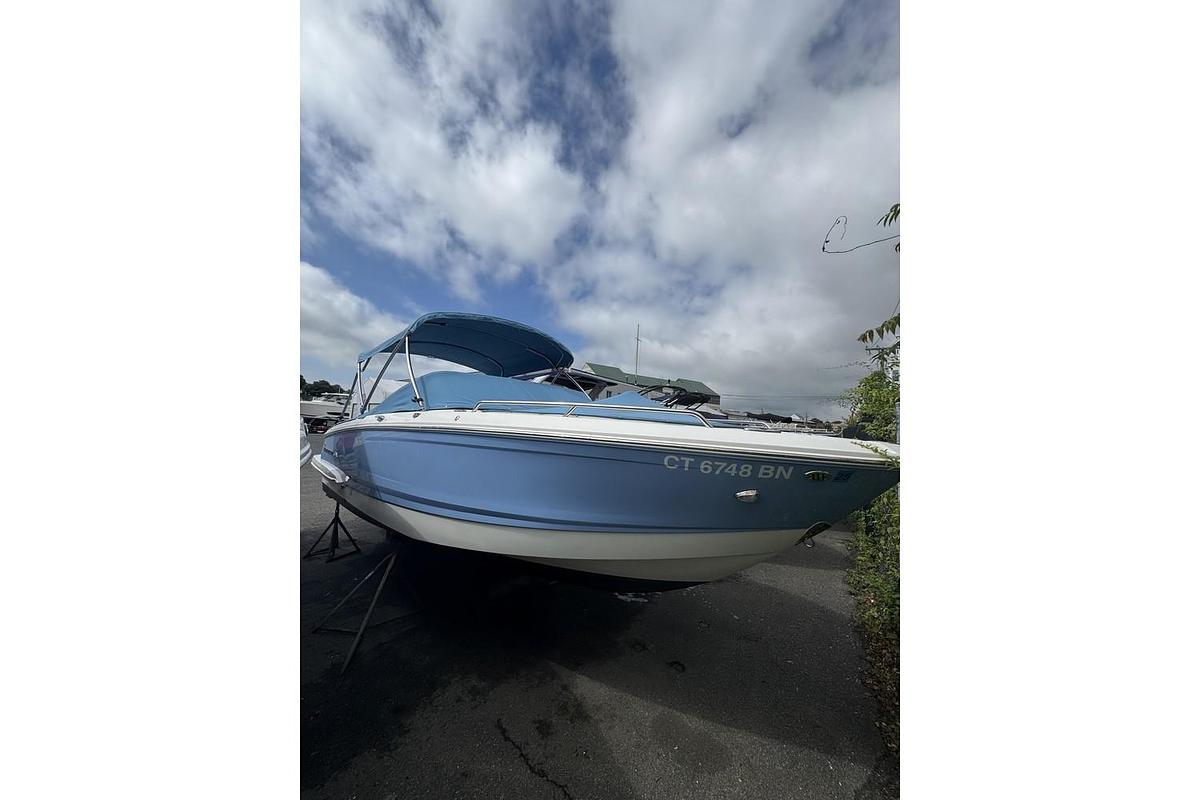 Used 2023 Chaparral 270 OSX