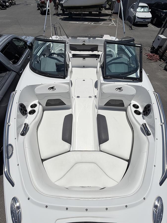Used 2017 Monterey 224FS