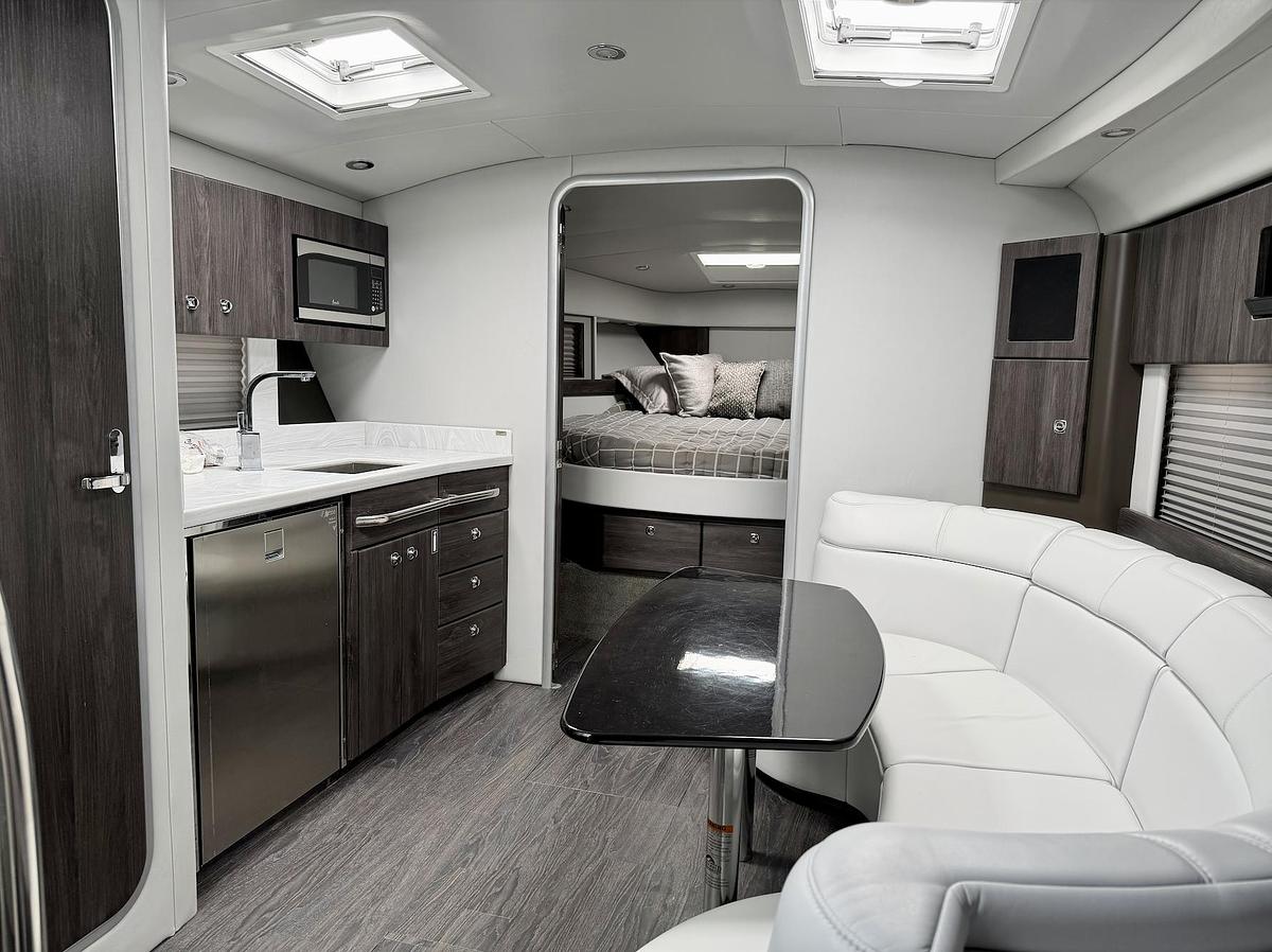 Used 2021 Formula 37PC