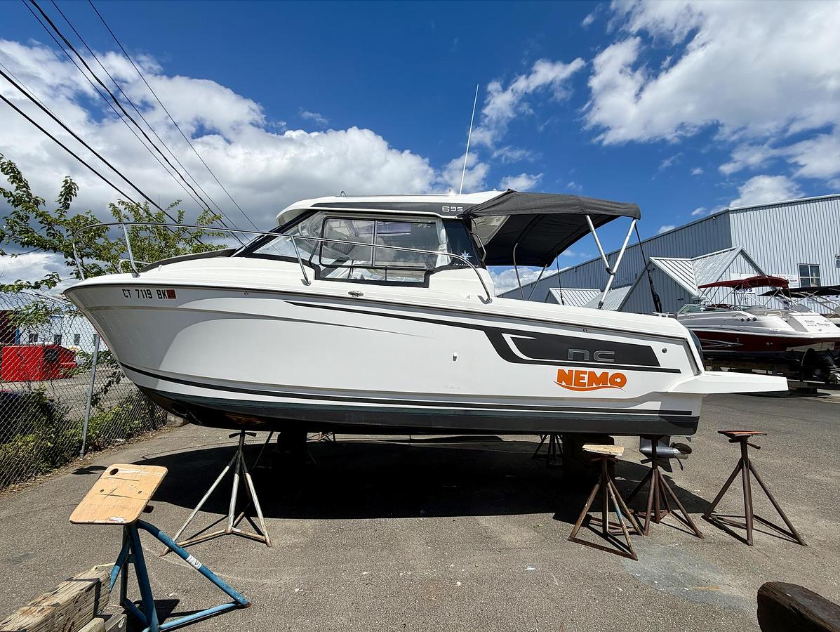 Used 2024 JEANNEAU NC 695 S