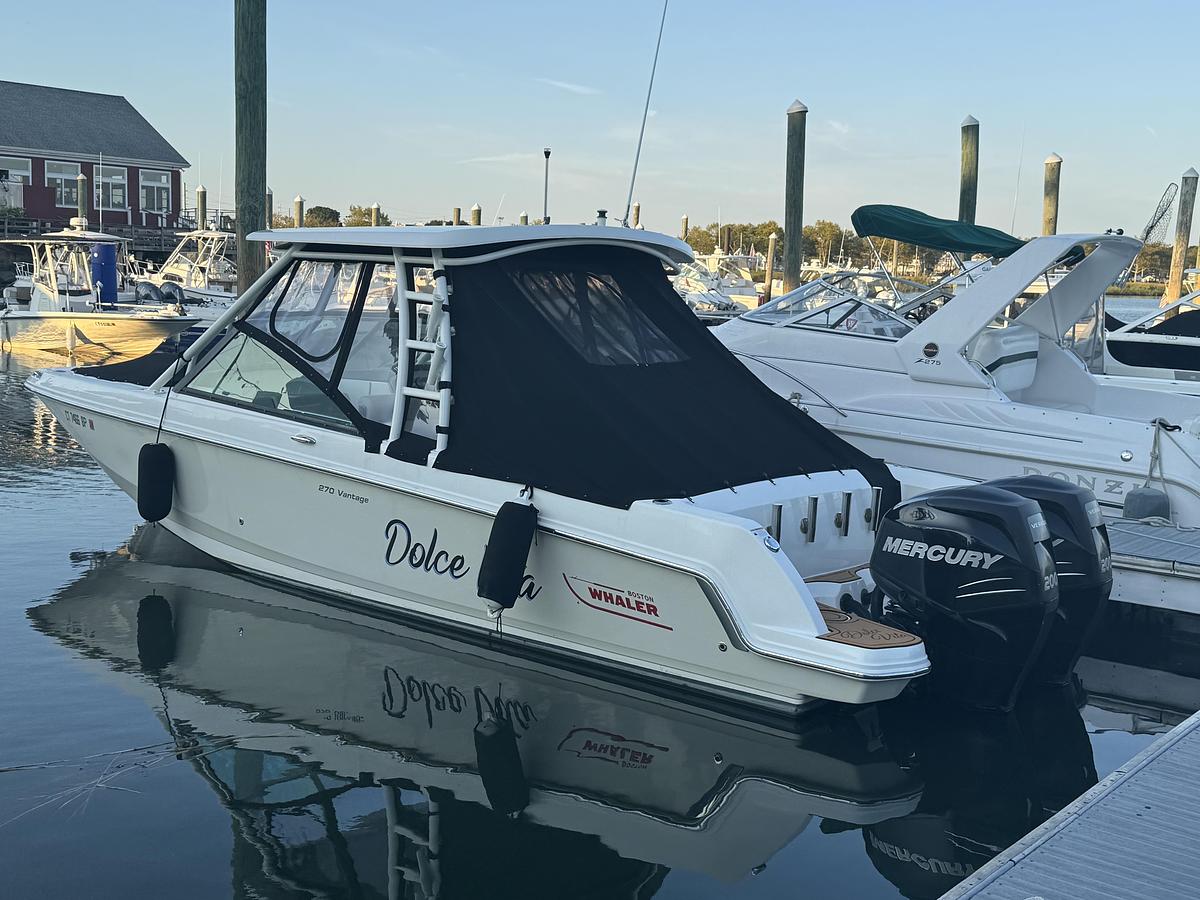 Used 2017 Boston Whaler 270 Vantage
