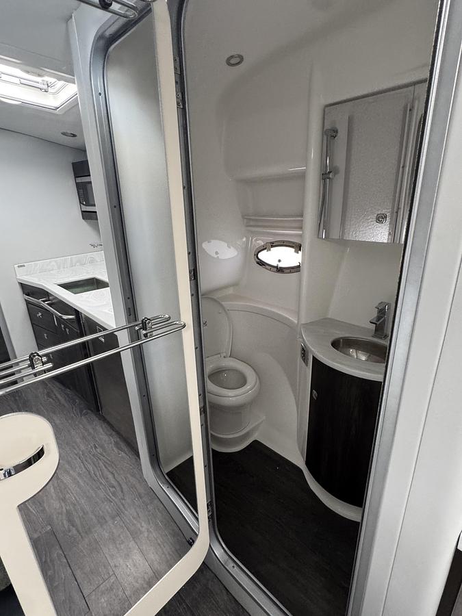 Used 2021 Formula 37PC