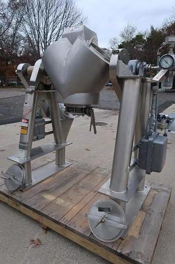 Used 1 CU. FT. PATTERSON KELLEY (P-K) TWIN SHELL VACUUM DRYER/BLENDER - 316 S/S - JACKETED