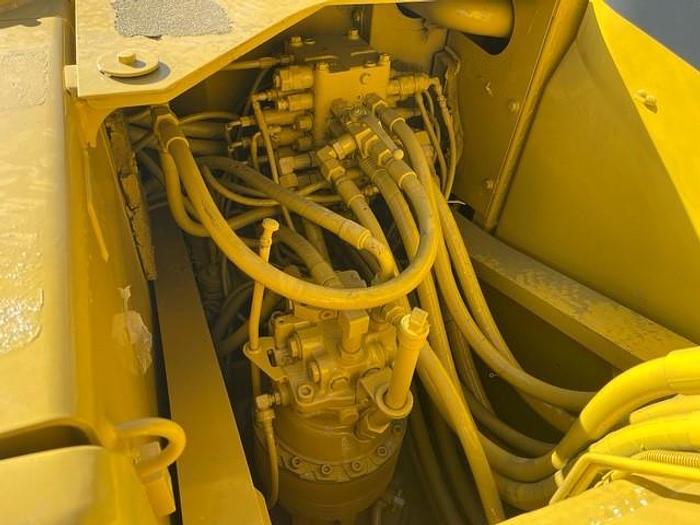 Used Komatsu PC160LC-7