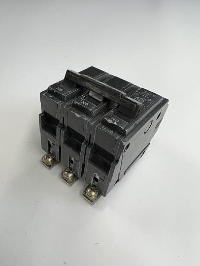 THQB32100 GE 100 Amp 240V 3 Pole Bolt On Circuit Breaker New
