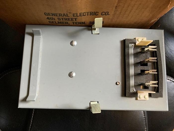 DHPEB4 GE Flex-A-Plug 70 Amp Max 240V 3P 4W TEB132020 Circuit Breaker New