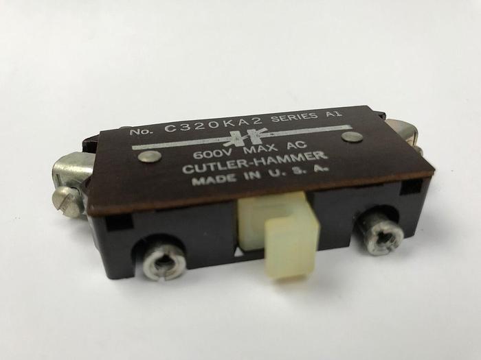 Used C320KA3 Cutler Hammer Auxiliary Contact Series A2 600V Max AC