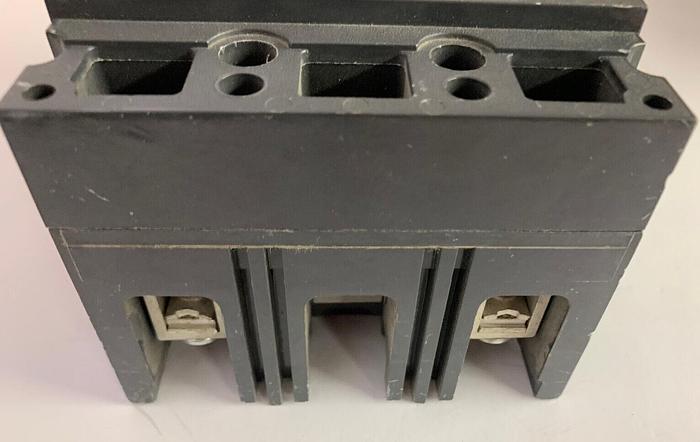 Used THED124020 GE 20 Amp 480V 2 Pole 25kA@480V Bolt On Circuit Breaker