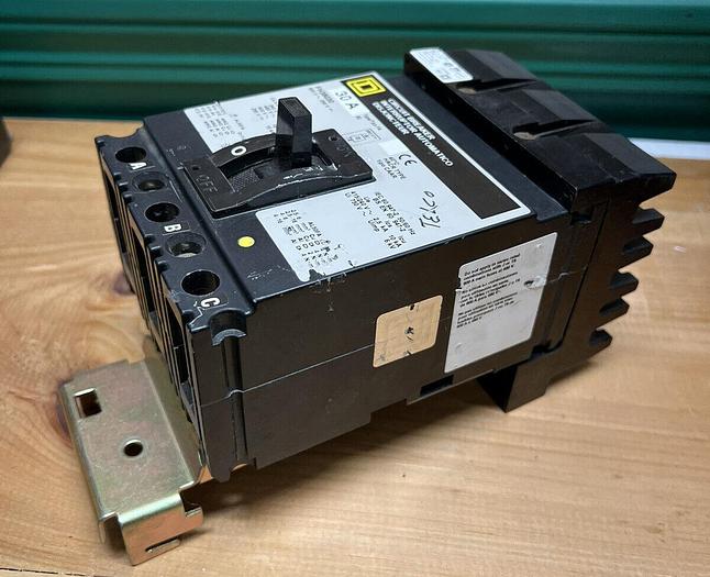 FH36030 Square D 30 Amp 600V 3 Pole I-Line Circuit Breaker New