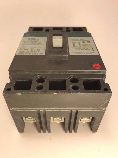 Used THED136040 GE 40 Amp 600V 3 Pole 25KA@480V Bolt On Circuit Breaker Green Face