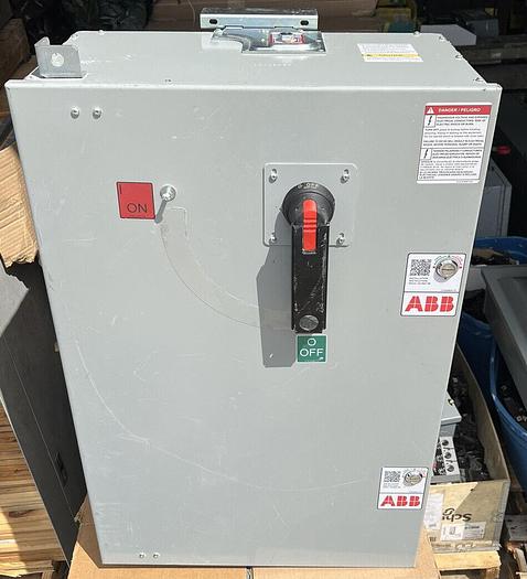 Used RG4640THPS ABB GE 400 Amp 600V 3P4W Fusible Bus Plug ReliaGear
