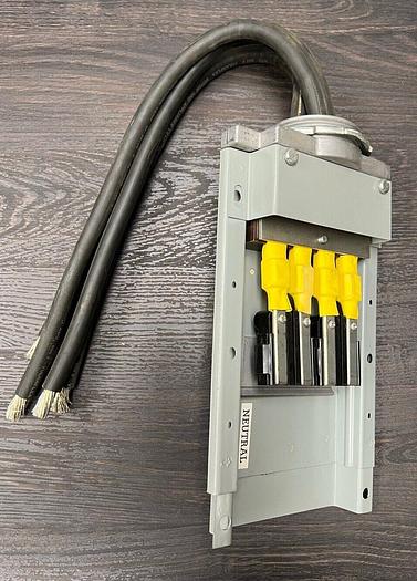 DH1ACC41 GE 100 Amp 600V 3P4W Flex-A-Power Tap Box End Cap