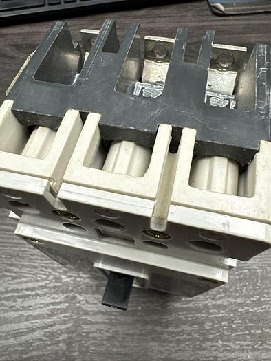 HEB3B050 Siemens 50 Amp 480V 3 Pole 65k Rated Bolt On Circuit Breaker New