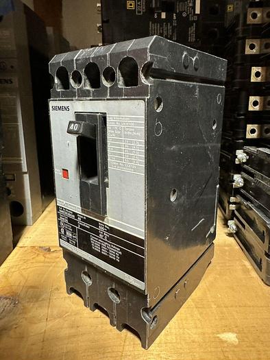 Used HHED63B040 Siemens 40 Amp 600V 65kA@480V 3 Pole Bolt On Circuit Breaker 783643308077