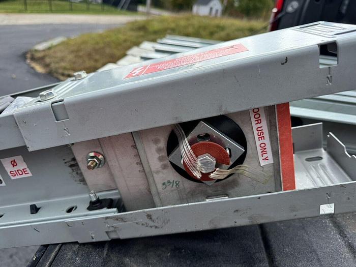 GE P3HA10SLI10 1000 Amp 600V 3 Phase 3 Wire Plug In Bus Duct New Busway