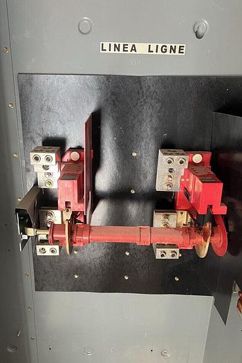 Used HU267 Square D 800 Amp 600V 2 Pole Non Fusible Nema 1 Indoor Disconnect