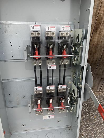 DTNF325 Siemens 400 Amp 240V 3P Non Fused Manual Transfer Switch Double Throw