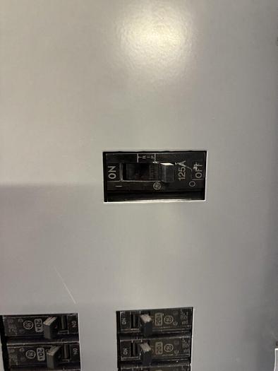 Used AQF3424MTX GE 400 Amp Main Lug Only Breaker Panel 208/120V Sub Feed MLO 42 Crk