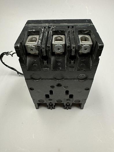 Used TED134100WLST1 GE 100 Amp 480V 3 Pole 120V Shunt Trip Type TED Feed Through Lugs
