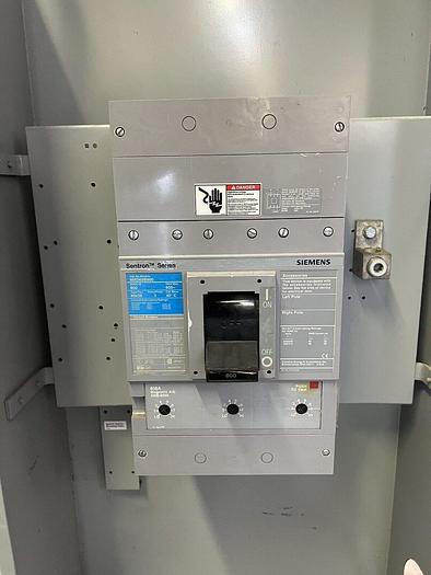 Used MND61 Siemens 1200 Amp 600V Circuit Breaker Enclosure With MXD63B800 Indoor