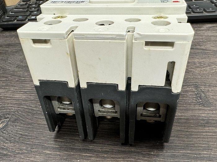 EGH3030FFB EATON 30 Amp 480V 65kA@480V 3 Pole Bolt On Circuit Breaker New