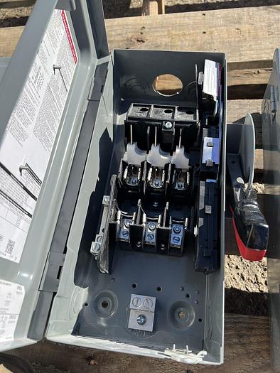 Used H322N Square D 60 Amp 240V 3 Pole 4 Wire Fusible 9007AO1 Interlock Disconnect