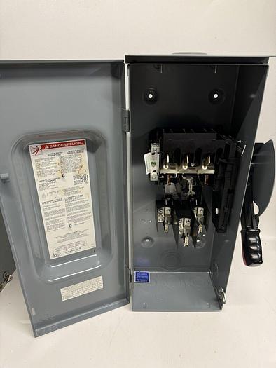 H323NRB Square D 100 Amp 240V 3P 4W Fusible Nema 3R Outdoor Rated Disconnect New
