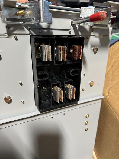 P3BHFD3225N EATON 225 Amp 480V 3 Phase 4 Wire Circuit Breaker Type Bus Plug New