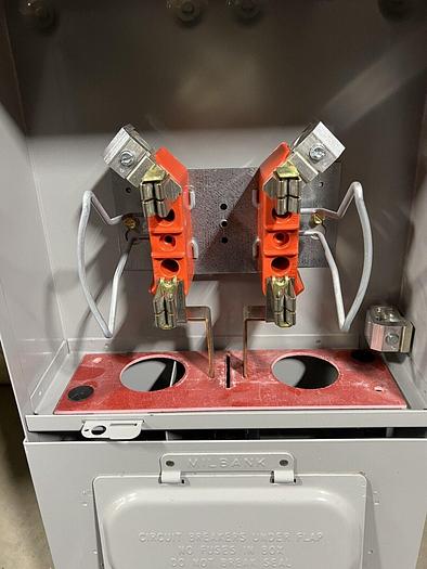 U3499-XL-100 Milbank 100 Amp 240V Single Phase Ringless Meter Socket New