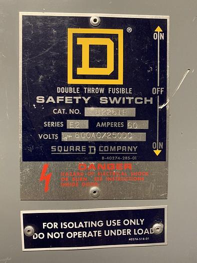 82261F Square D 30 Amp 600V 2 Pole Fusible Nema 1 Indoor Manual Transfer Switch