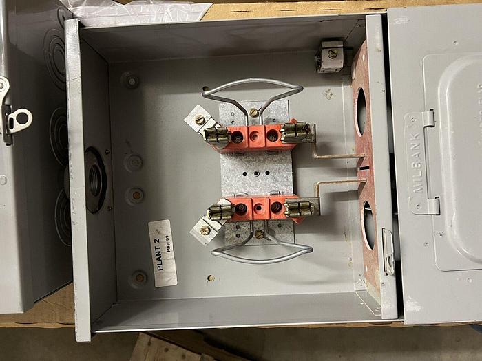 Used Milbank 125 Amp 240V Single Phase Main Breaker Meter Socket