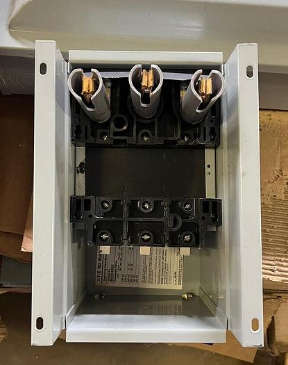 BOS14352 Siemens ITE 60 Amp 600V 3 Pole Fusible Bus Plug Switch New