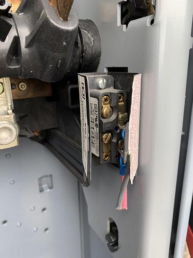 Used HU364AWK Square D 200 Amp 600V 3P Non Fusible Disconnect Switch with Interlock