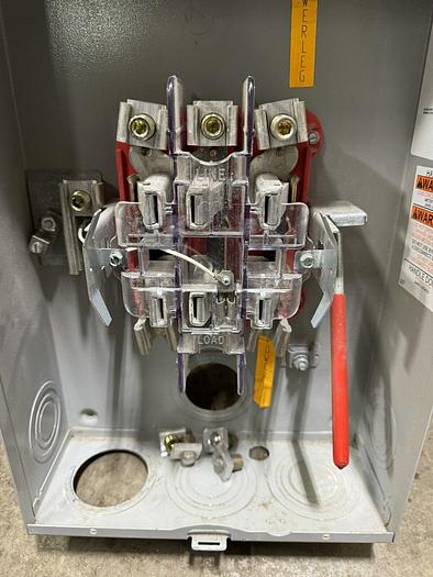 Used Milbank 200 Amp 600V 3P 4W Series 9700L 7 Jaw Bypass Meter Socket