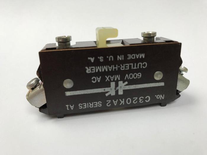 Used C320KA3 Cutler Hammer Auxiliary Contact Series A2 600V Max AC