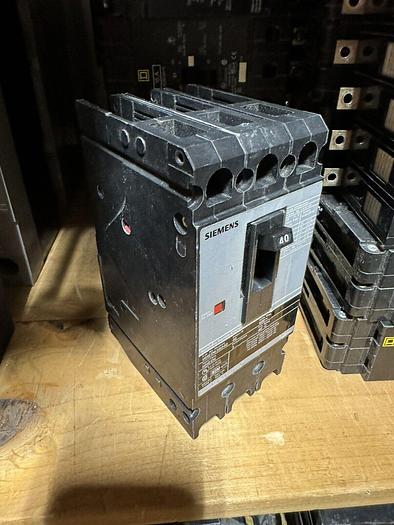 Used HHED63B040 Siemens 40 Amp 600V 65kA@480V 3 Pole Bolt On Circuit Breaker 783643308077