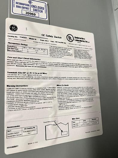 TH4322 GE 60 Amp 240V 3P 4W Fusible Indoor Rated Disconnect Switch New